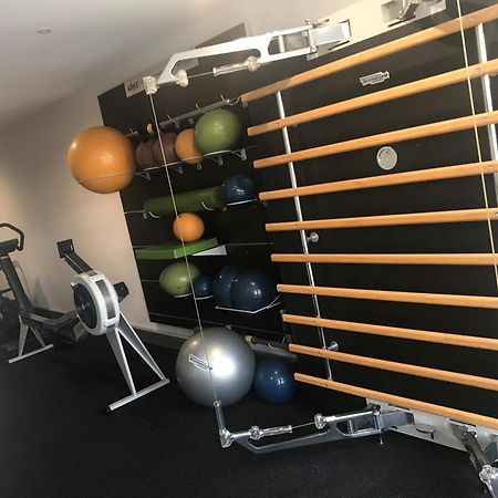 Aparthotel Crown On Darby Newcastle Zewnętrze zdjęcie