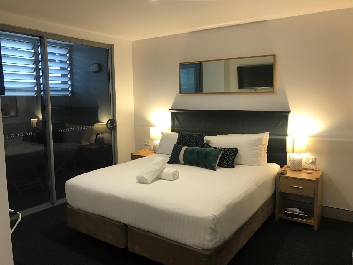 Aparthotel Crown On Darby Newcastle Zewnętrze zdjęcie