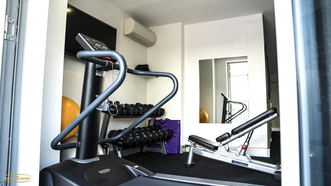 Aparthotel Crown On Darby Newcastle Zewnętrze zdjęcie