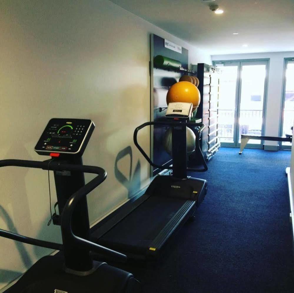 Aparthotel Crown On Darby Newcastle Zewnętrze zdjęcie